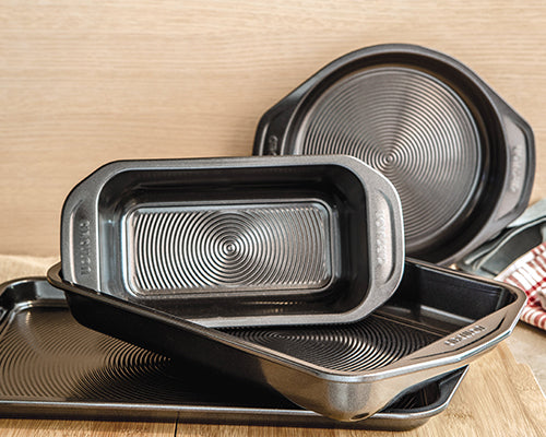 Circulon Oven Baking Tray Collection. Carbon steel & Hi-Low non-stick technology for even results every time
