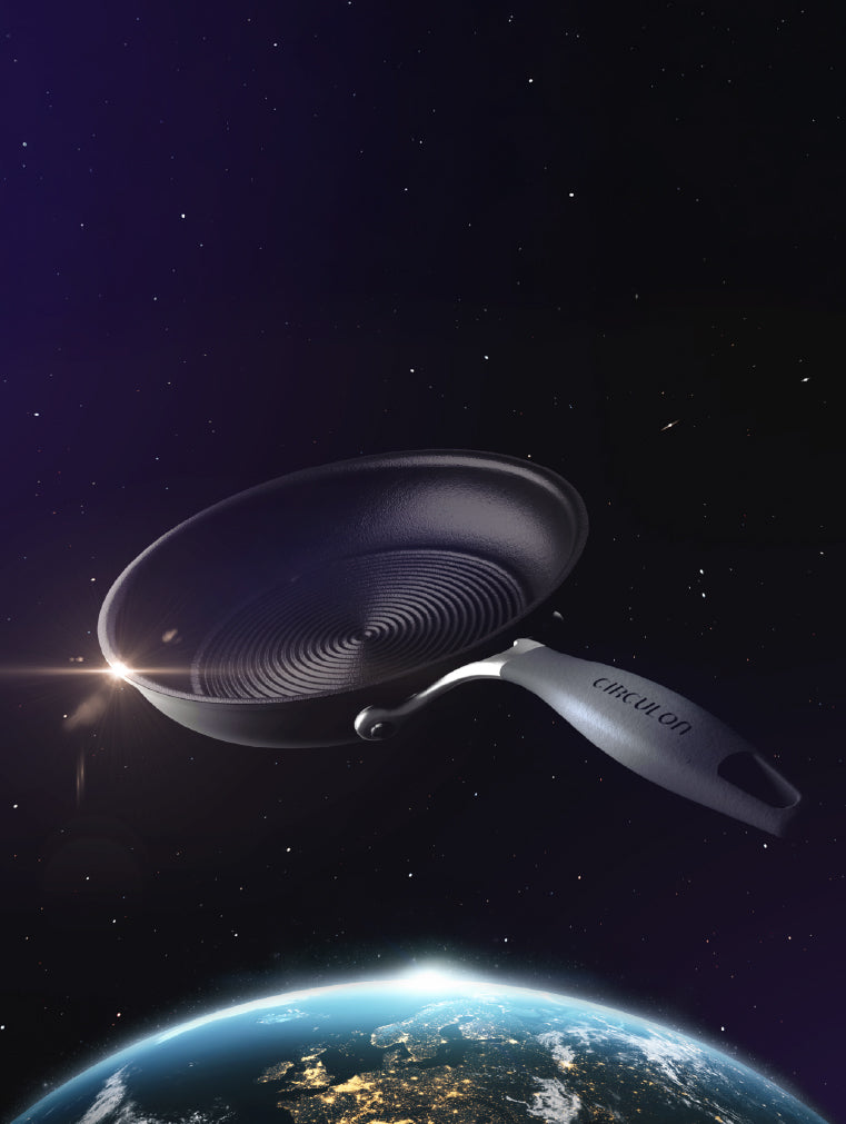 Circulon product image showing Circulon Pan in Space