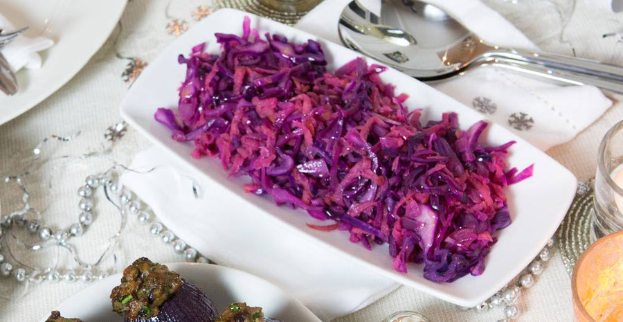 A dish of festive red cabbage with juniper