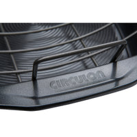 Close up of Circulon logo on the edge of the non-stick roasting tin.