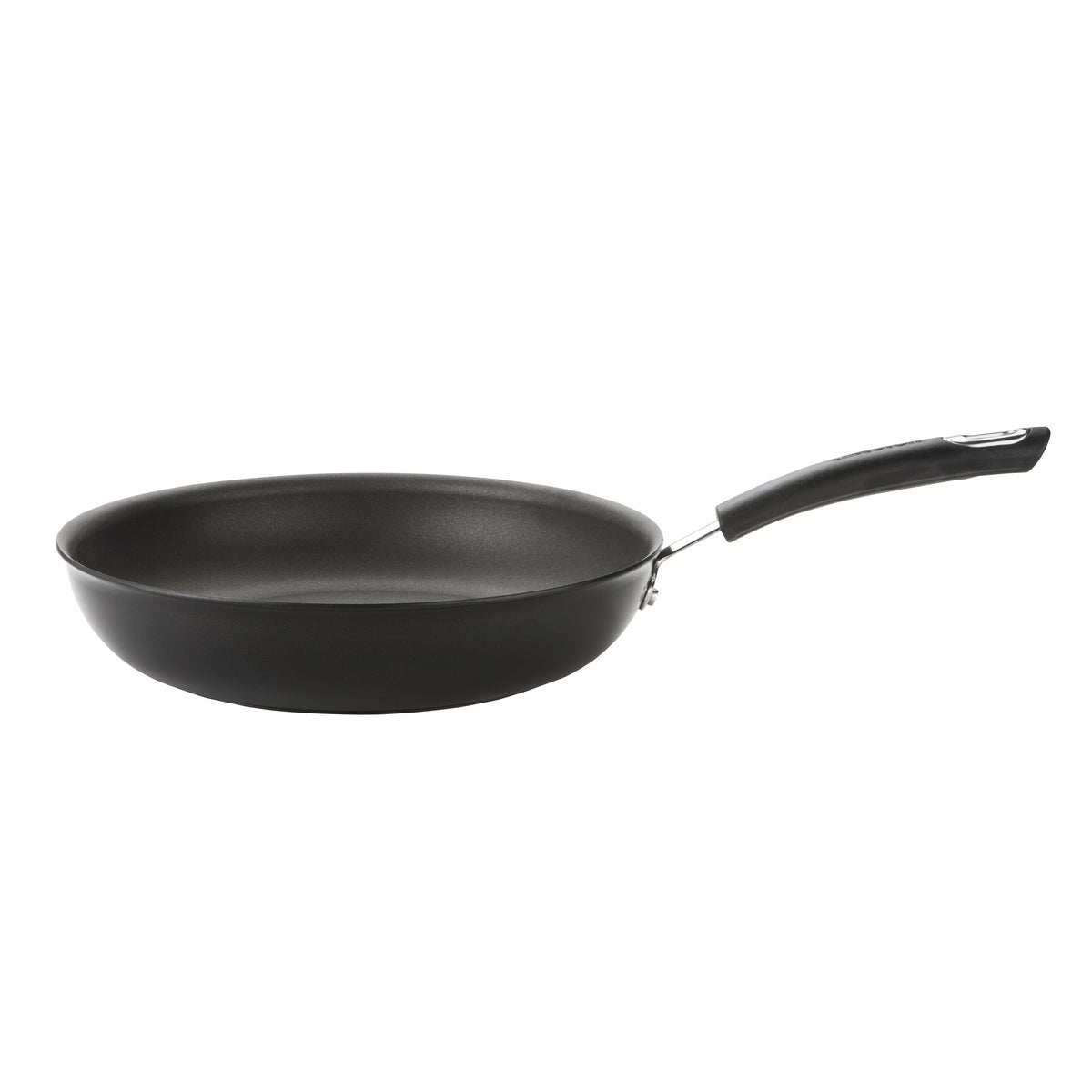 Total induction frying pan comes in 22cm, 25cm and 31cm sizes